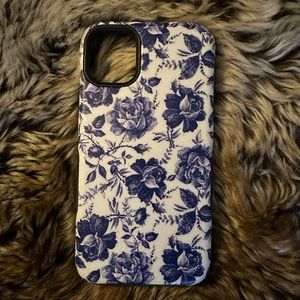 Casely iPhone 11 Case - Blue & White Floral